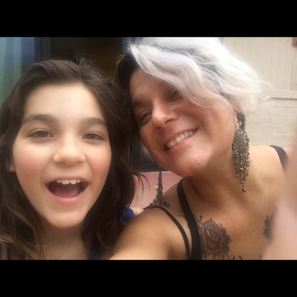 Meet your Posher, Alexis - Picture 4 of 5